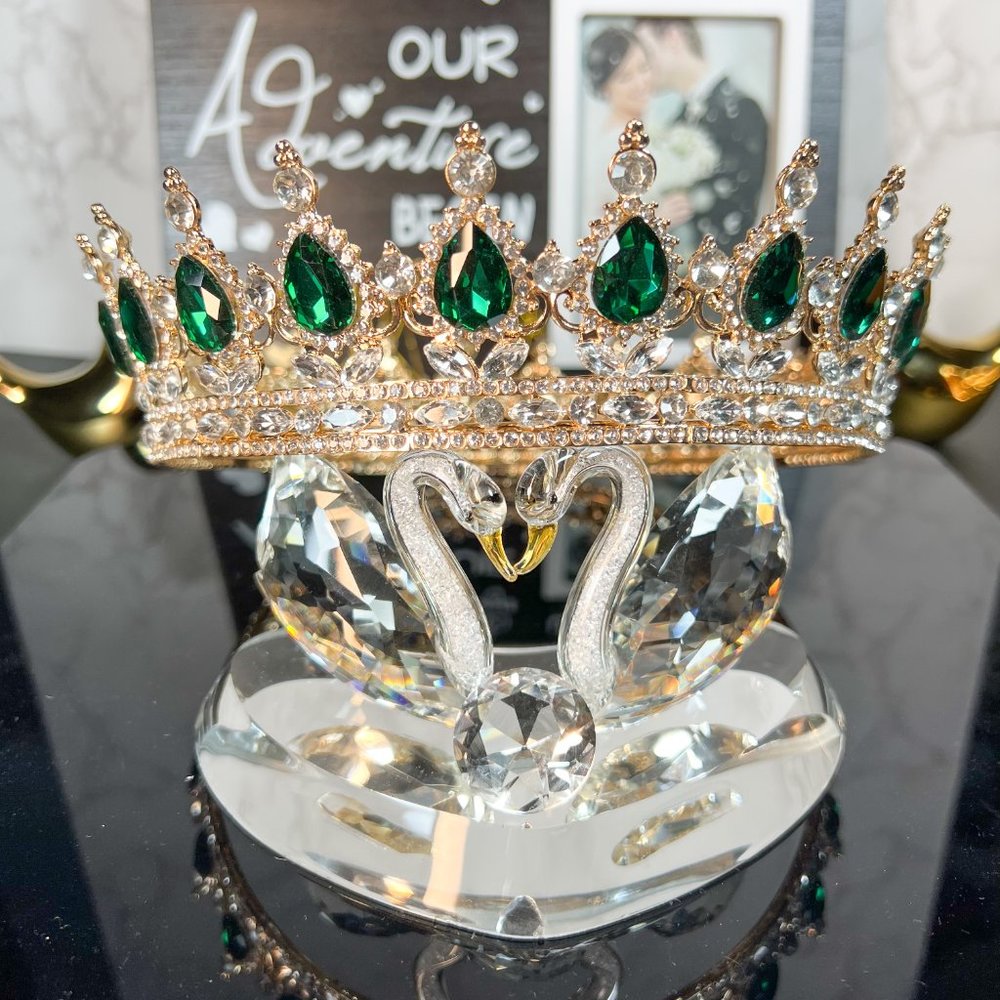 Royal Queen Crown for Women, Green Rhinestone Wedding Crown, Prom Party XL Crown - Picture 4 of 6